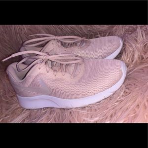 Women’s size 8 pink Nike running shoes